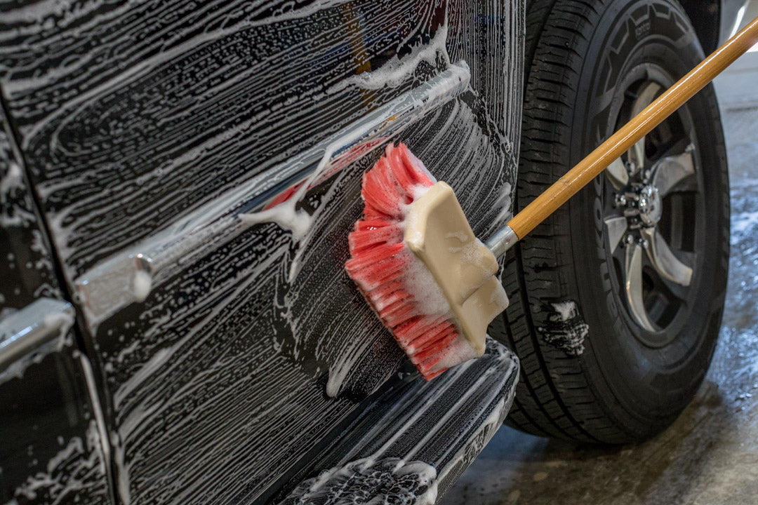 Bi-Level Wash Brush