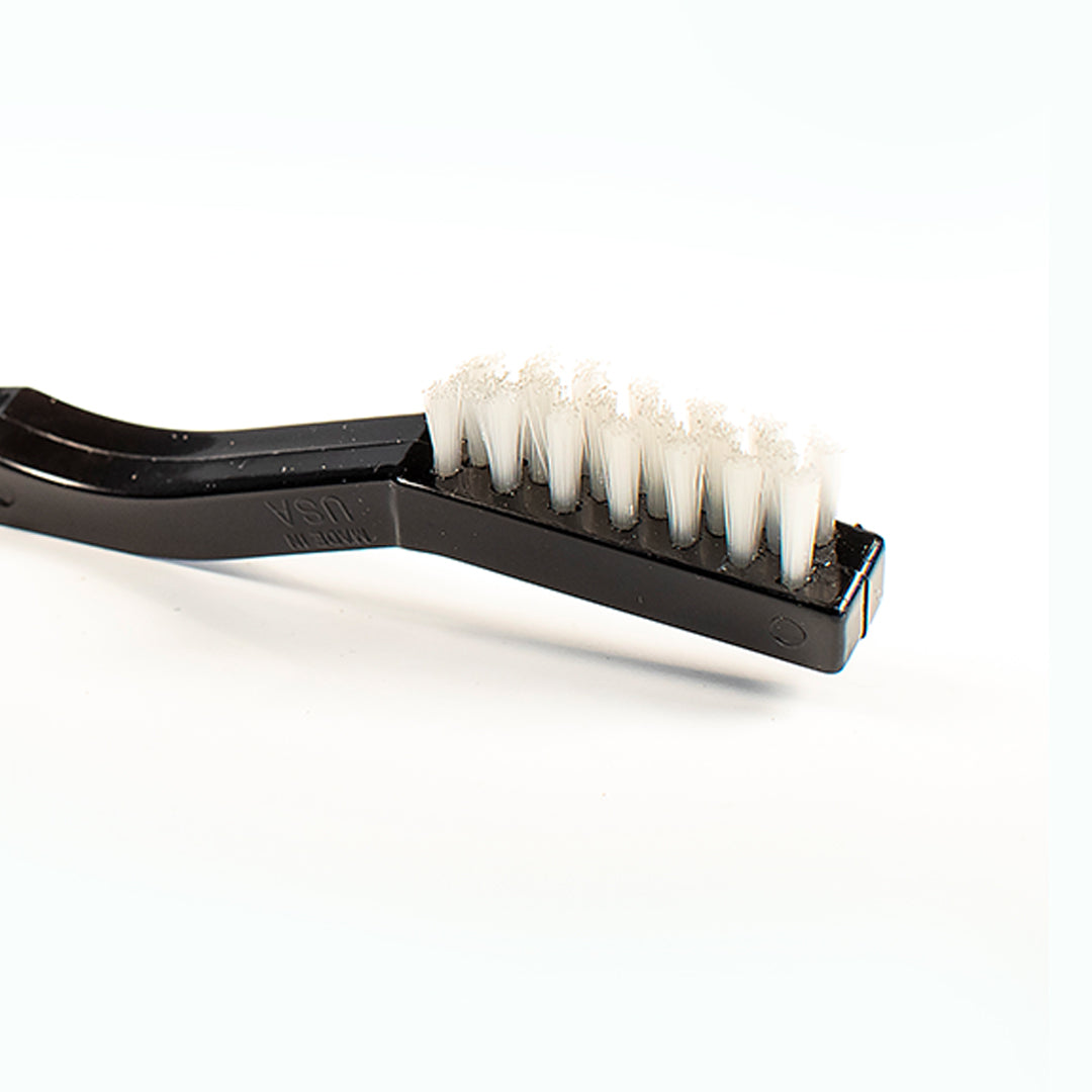 20-Inch Piranha White Nylon Pool Brush - Heavy Duty Swimming Pool Cleaning Tool